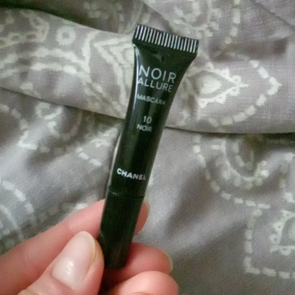 New CHANEL Noir AllurE Black Mascara
